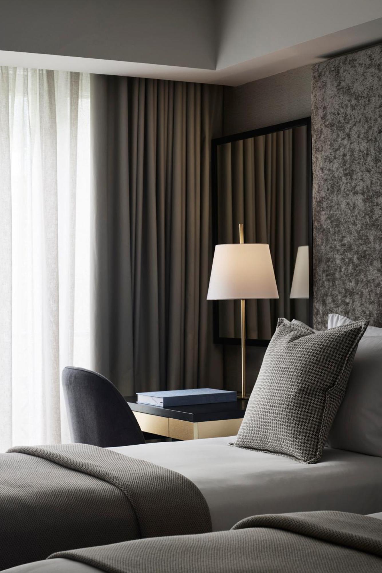 The Lyall Melbourne Quarto foto