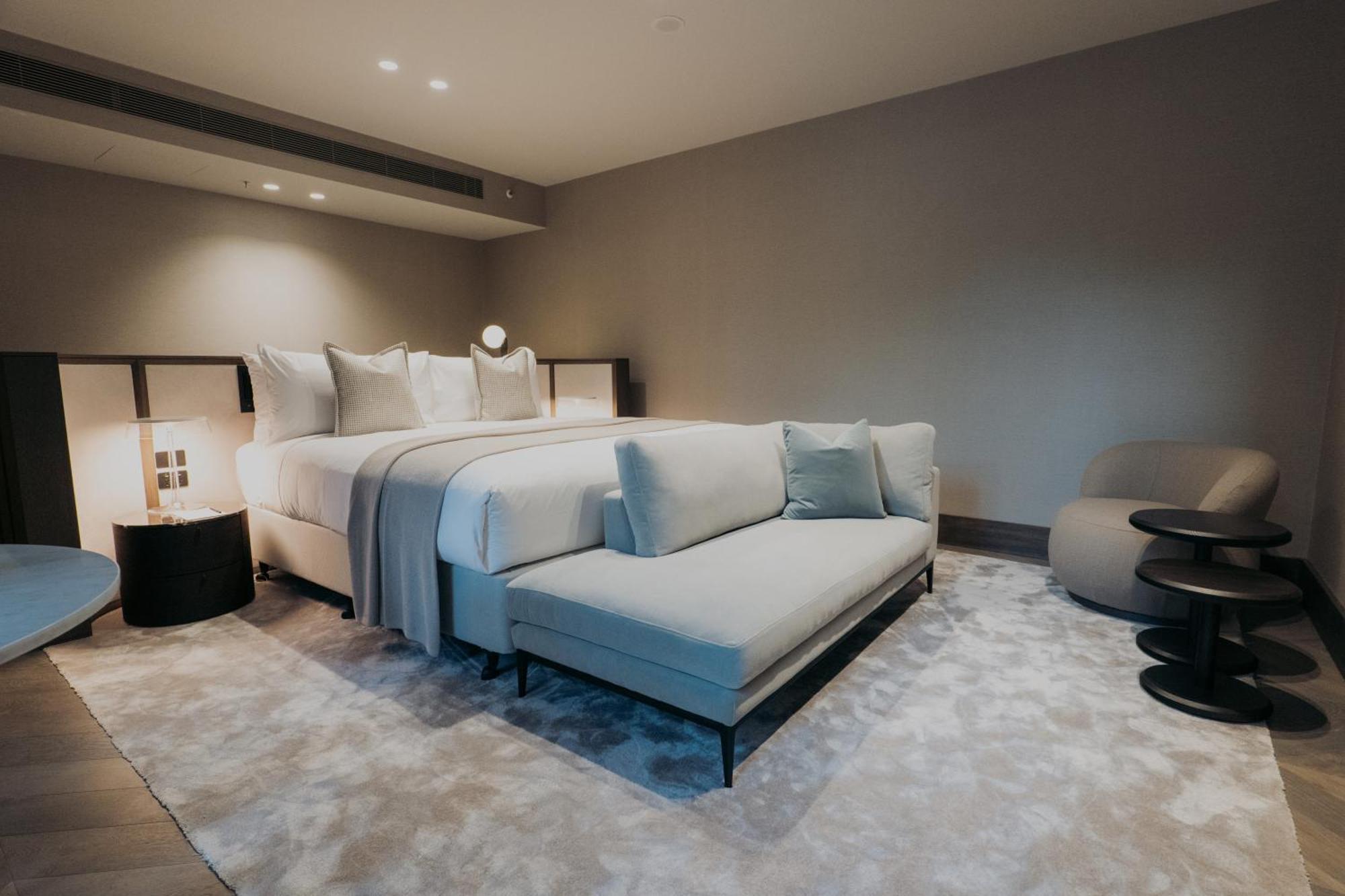 The Lyall Melbourne Quarto foto